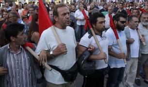 Атина: Хиляди на протест срещу неонацистите