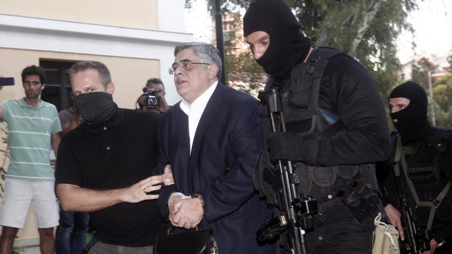 Прокуратурата в Гърция: "Златна зора" е партия от хитлеристки тип