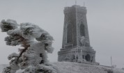 На Шипка е снежно и спокойно