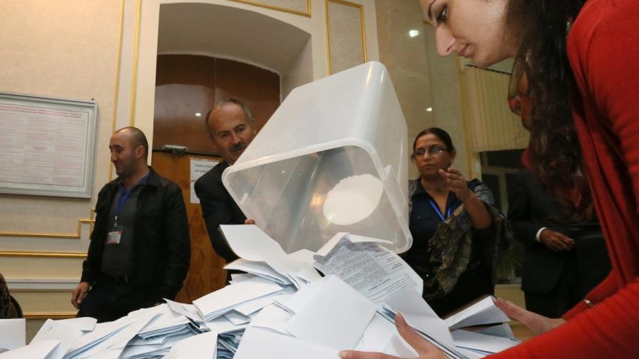 Избори в Азербайджан: Резултати се появиха преди вота