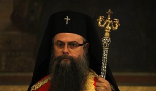 Митрополит Николай: Води се война срещу нас