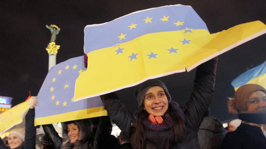 Отново протест в Киев. Опозицията поиска оставката на Янукович