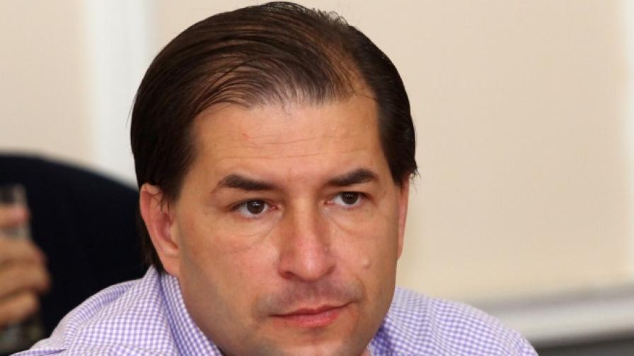  Румен Радев освободи Борислав Цеков 