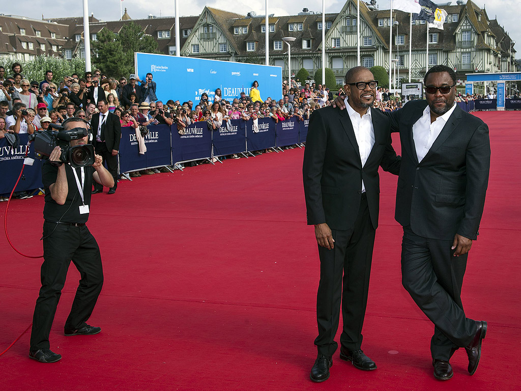 Американският актьор Форест Уитакър и режисьорът Лий Даниълс пристигат на прожекция на „Икономът“ по време на филмовия фестивал в Довил на 31 август.