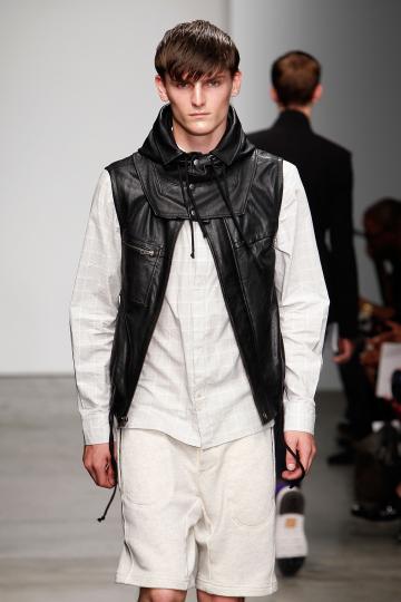 Тенденции пролет/лято 2012 - черно&бяло - снимка 39