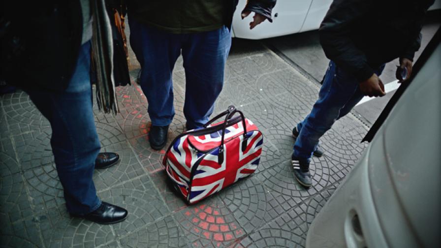На 2 януари 2014 г., в деня, в който отпаднаха ограниченията за български работници във Великобритания, българи заминават с автобус в посока Западна Европа